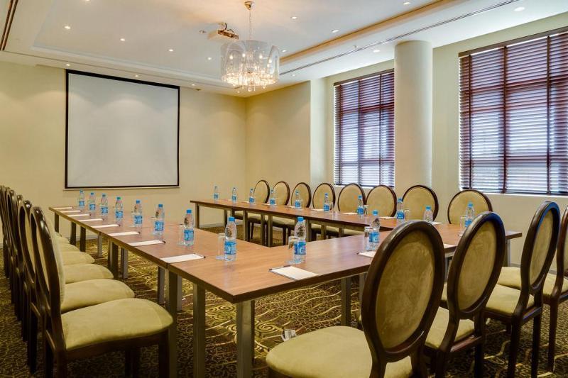 Protea Hotel By Marriott Benin City Select Emotan Экстерьер фото
