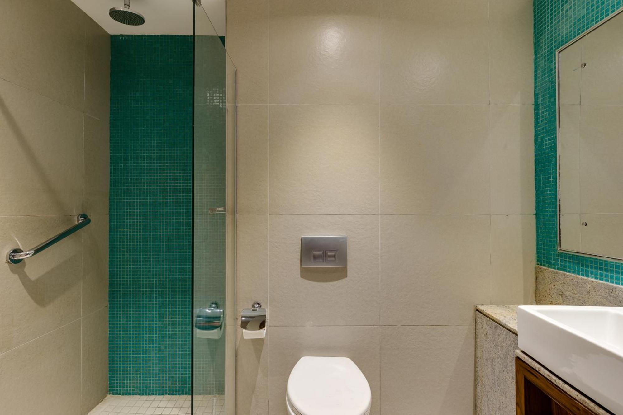 Protea Hotel By Marriott Benin City Select Emotan Экстерьер фото
