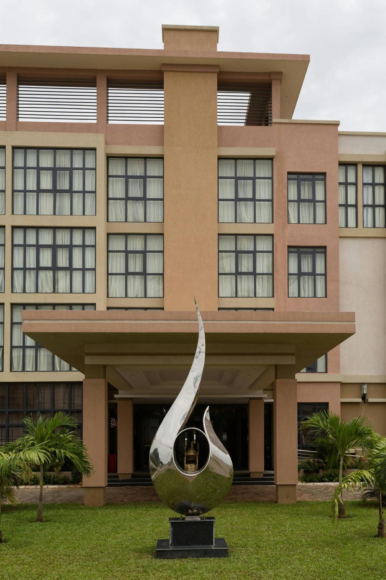 Protea Hotel By Marriott Benin City Select Emotan Экстерьер фото